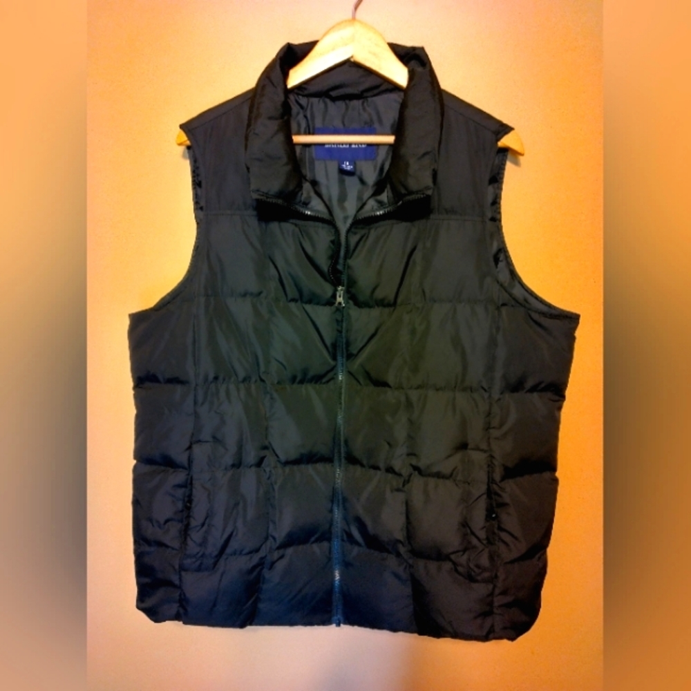 Land's End black puff vest.